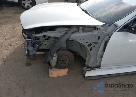 2010 Infiniti G37 Journey z USA, uszkodzony, nr VIN JN1CV6AP3AM202261